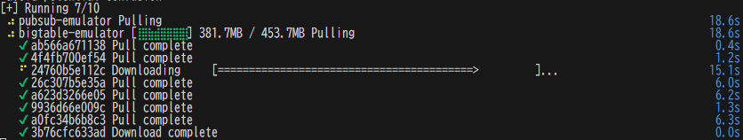 Docker Compose エミュレータイメージ Pull 実行画面